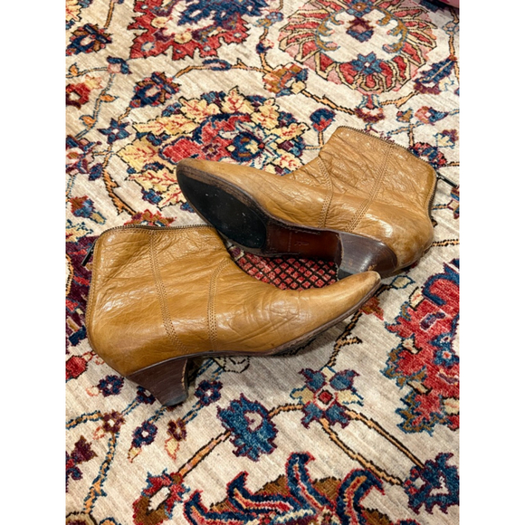 Frye Steffi Zip Short Leather Ankle Boots Tan Distressed Western Women’s Size 9 - Picture 6 of 9
